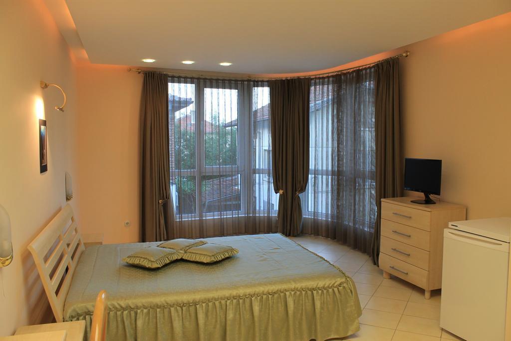Stela Guest House Tsarévo Extérieur photo